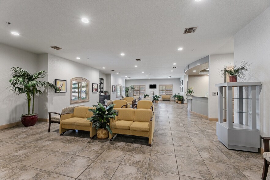 More Photos Of 9502 Huebner Rd, San Antonio Medical For Lease