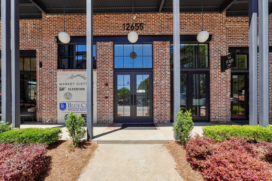 More Photos Of 12655 Birmingham Hwy, Alpharetta Storefront Retail Office For Lease