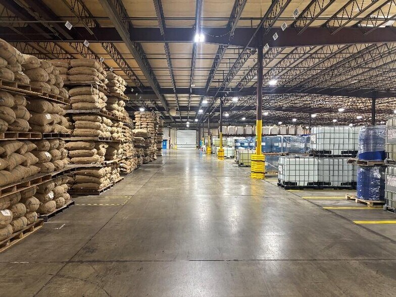 More Photos Of 700 Bartley Chester Rd, Flanders Manufacturing For Lease