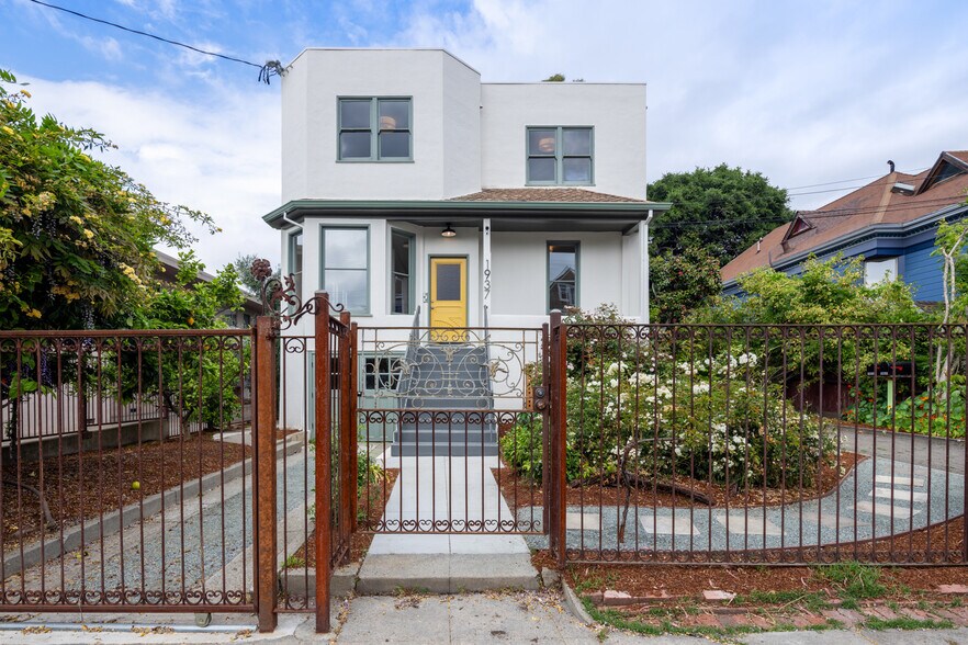 Primary Photo Of 1937 Haste St, Berkeley Multifamily For Sale