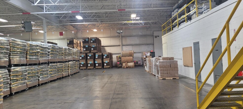 More Photos Of 190 Walnut Ln, Pottsville Warehouse For Lease