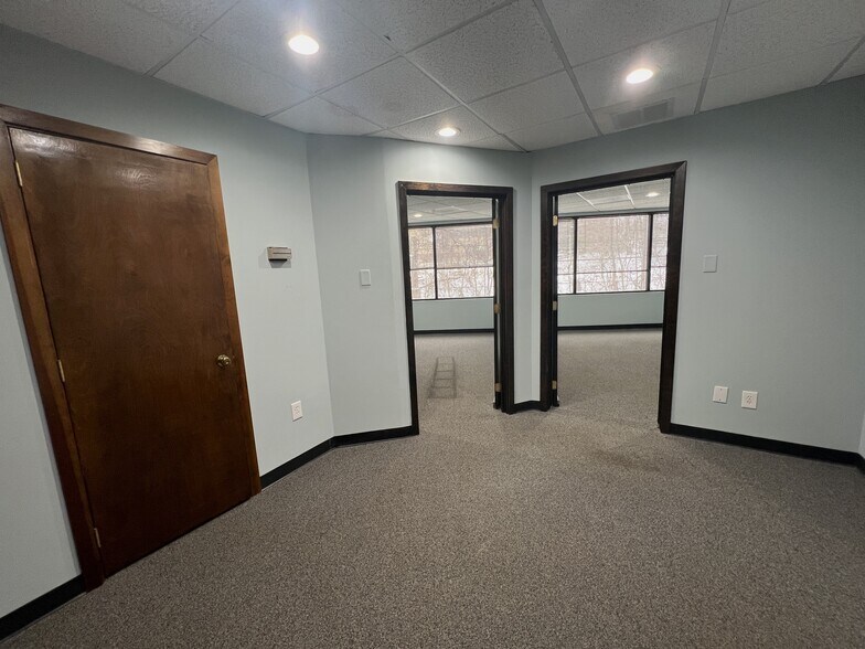 More Photos Of 250 W Lancaster Ave, Paoli Medical For Lease