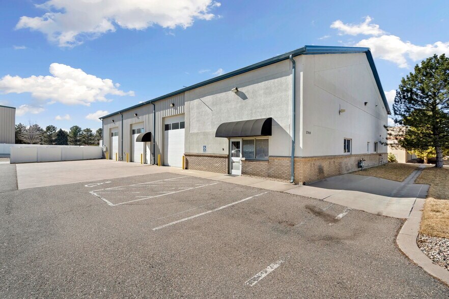 More Photos Of 5740 Boeing Dr, Loveland Warehouse For Sale