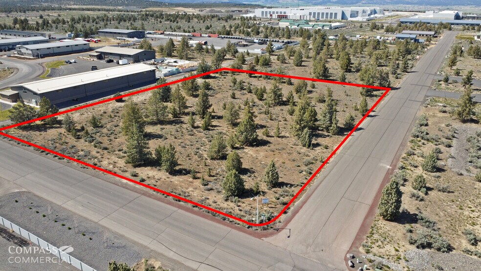 More Photos Of 1055 Commerce Court Ct, Prineville Land For Sale