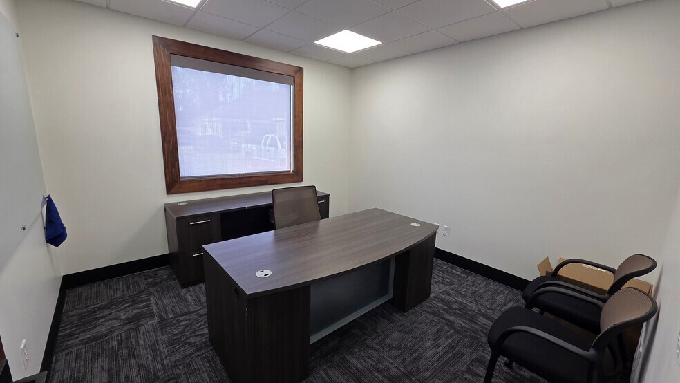 More Photos Of 1570 Elk Creek Dr, Idaho Falls Office For Lease