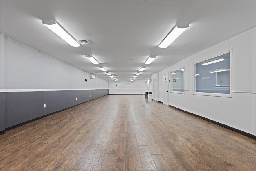 More Photos Of 75A New Brunswick Ave, Perth Amboy Office For Lease