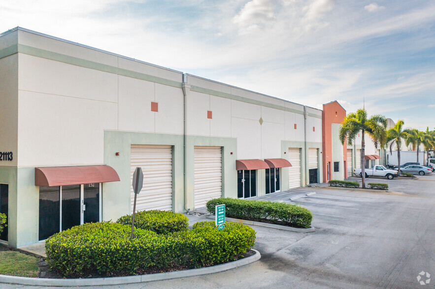 Primary Photo Of 21113 Johnson St, Pembroke Pines Warehouse For Lease