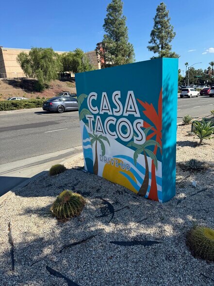 More Photos Of 6247 Day St, Riverside Fast Food For Lease