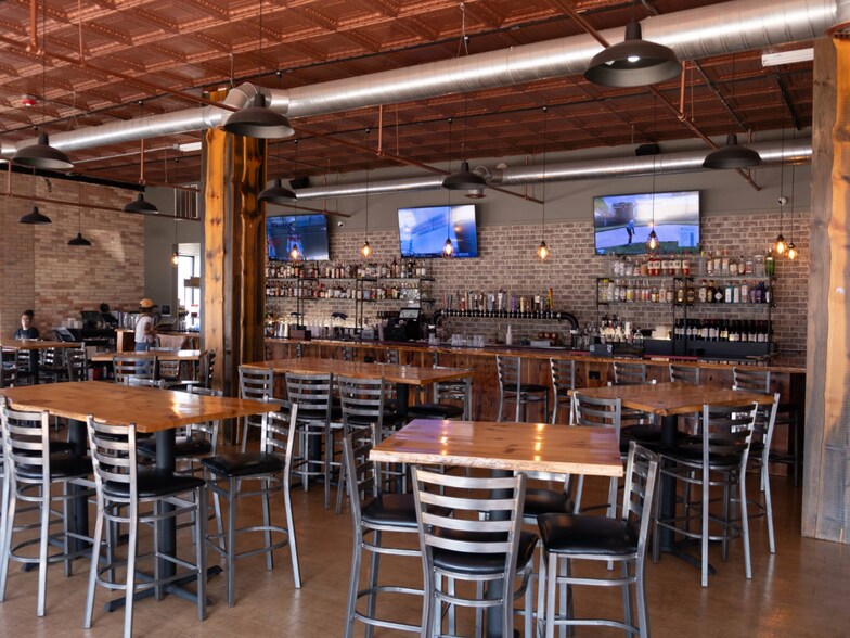 More Photos Of 794 Pine St, Muskegon Coworking Space