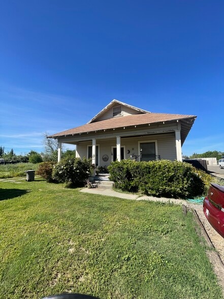 Primary Photo Of 356 W Main St, Woodland Specialty For Sale