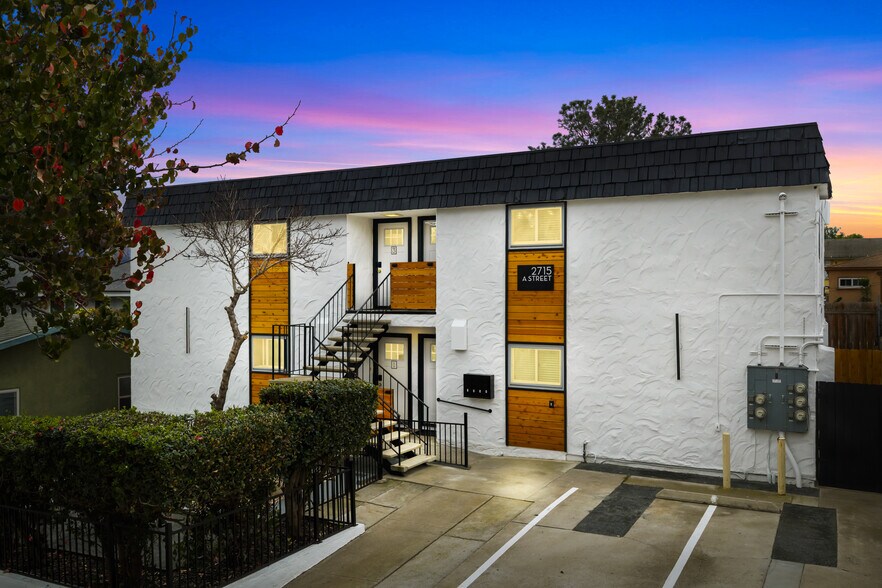 Primary Photo Of 2715 A St, San Diego Apartments For Sale