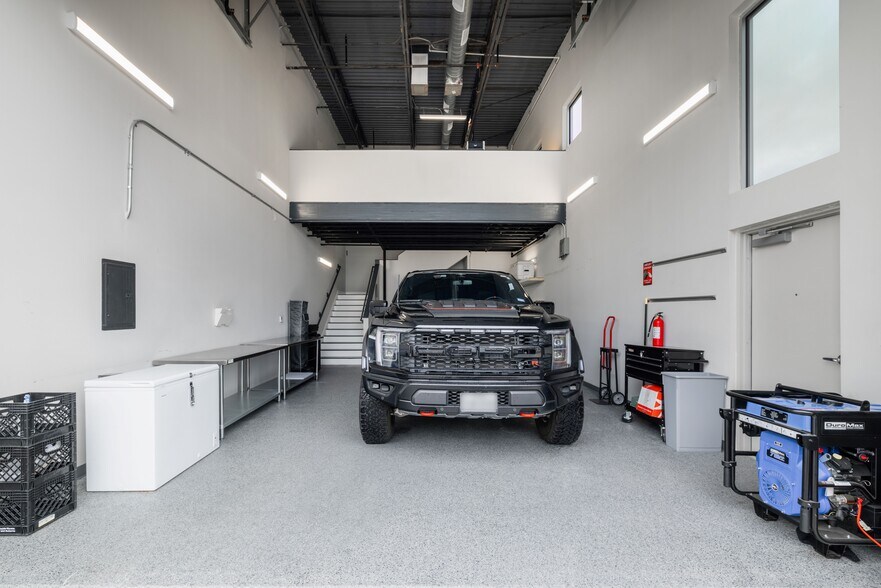 More Photos Of 1435 FM 1463 Rd, Katy Showroom For Sale