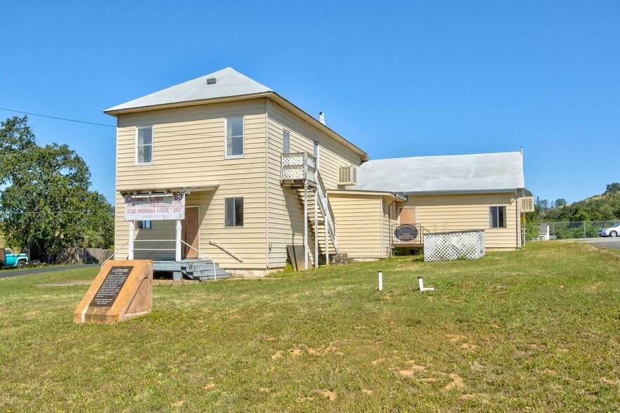 Primary Photo Of 7672 S Shingle Rd, Shingle Springs General Retail For Sale