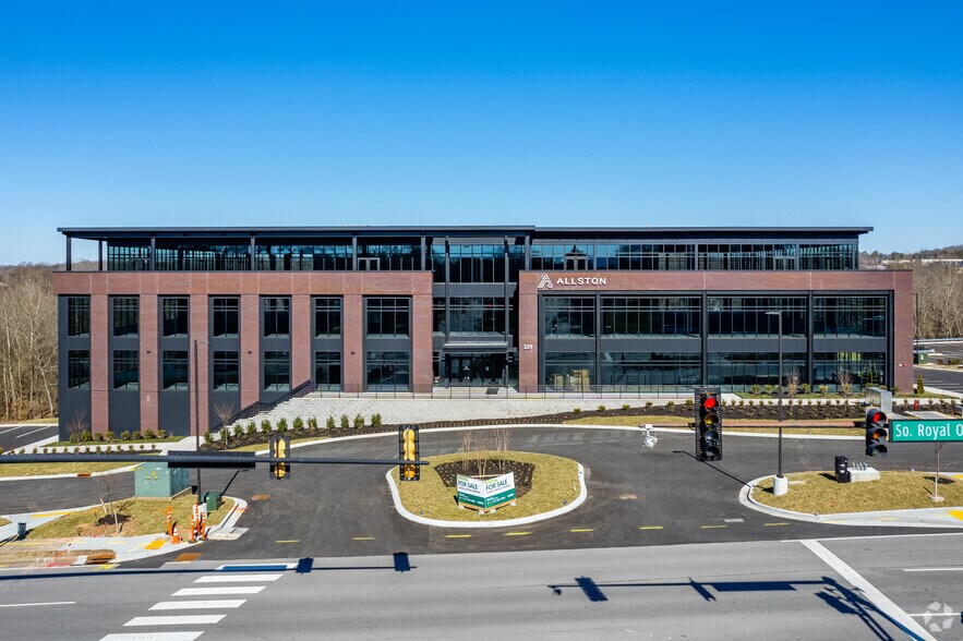 More Photos Of 329 S Royal Oaks Blvd, Franklin Medical For Sale