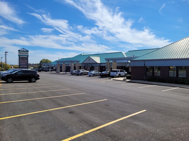 More Photos Of 2301-2359 Silvernail Rd, Pewaukee General Retail For Sale