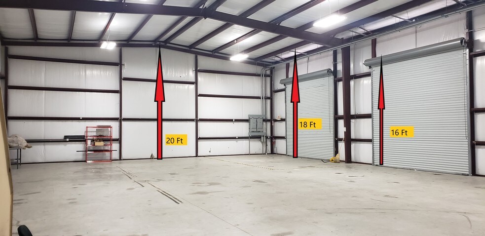 More Photos Of 15106 Chaplin St, Houston Warehouse For Lease