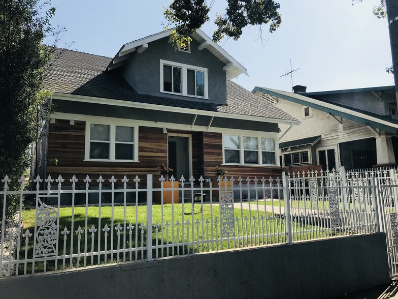 More Photos Of 208 N Coronado St, Los Angeles Apartments For Sale