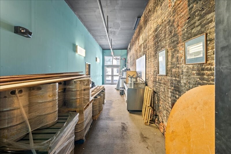 More Photos Of 41 Court St, Binghamton Storefront Retail Residential For Sale