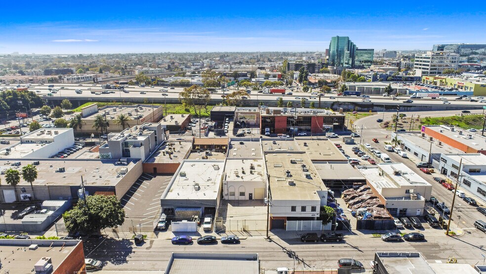 More Photos Of 2311 Pontius Ave, Los Angeles Flex For Lease