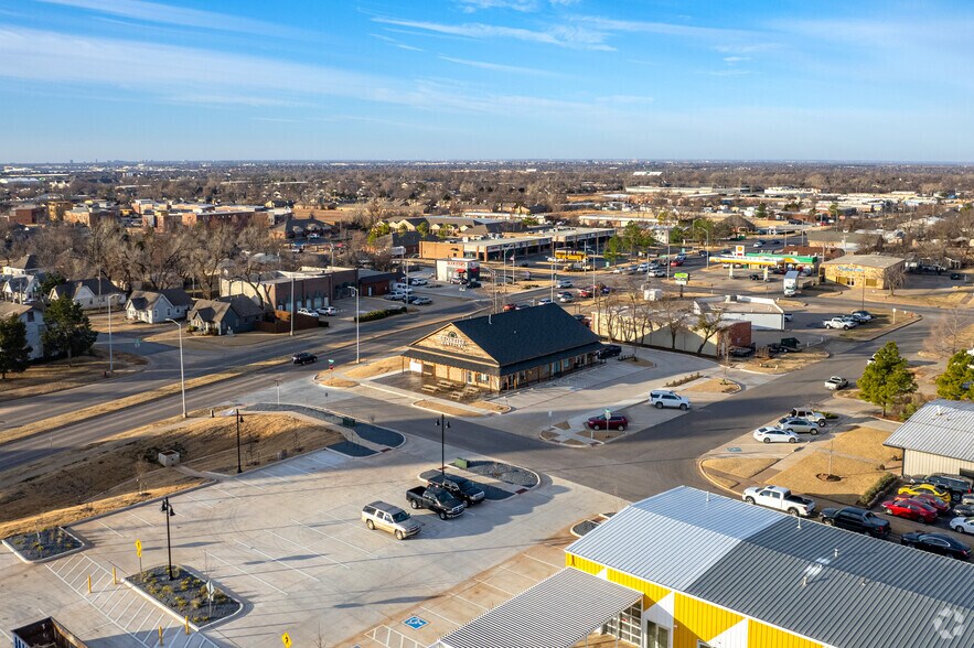 More Photos Of 204 W 2nd St, Edmond Freestanding For Sale