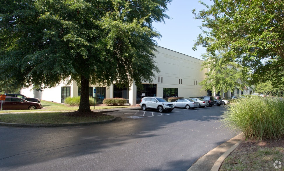 More Photos Of 1050 Triad Ct, Marietta Warehouse For Lease