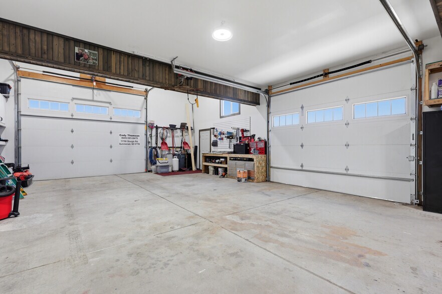 More Photos Of 11700 Sturgis Rd, Summerset Warehouse For Sale