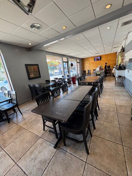 More Photos Of 515 S Verdugo Rd, Glendale Unknown For Lease