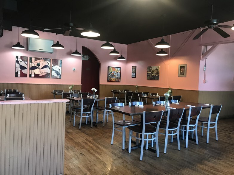 More Photos Of 14960 Main St, Alachua Restaurant For Lease