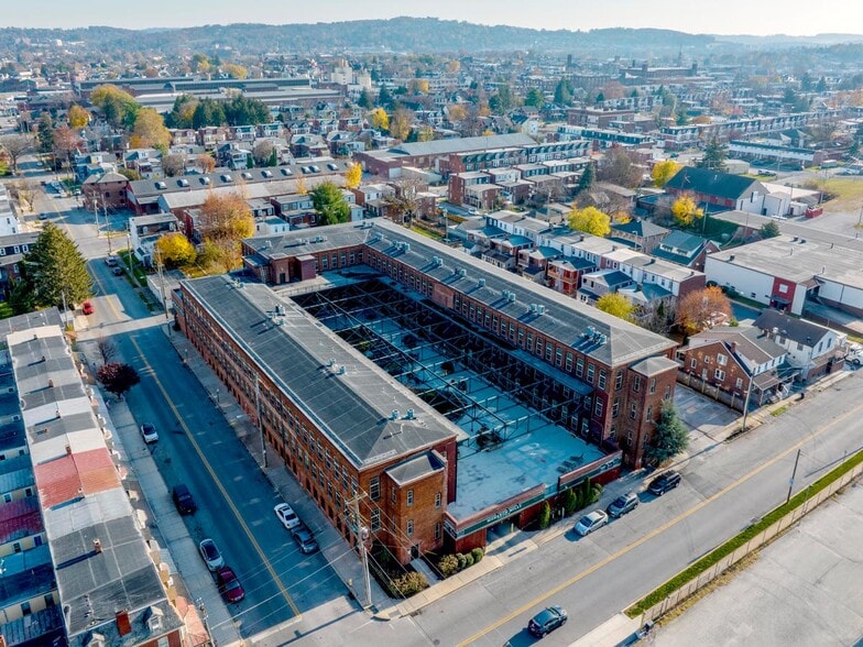 More Photos Of 600 N Hartley St, York Office Residential For Sale