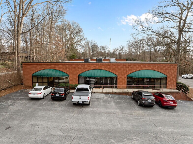More Photos Of 603 Eastchester Dr, High Point Office For Sale
