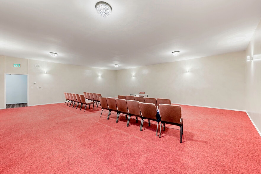 More Photos Of 3435 San Anseline Ave, Long Beach Religious Facility For Sale