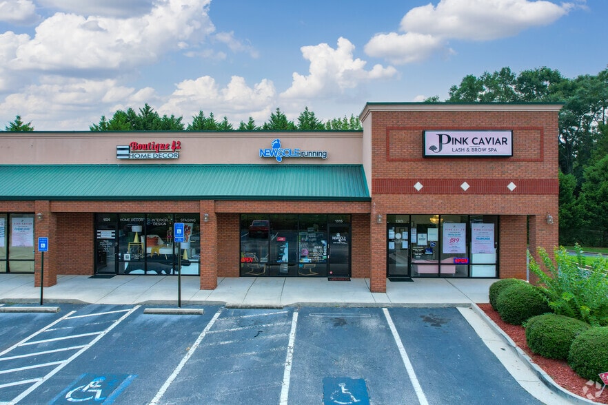 More Photos Of 1305-1395 McDonough Pky, McDonough Storefront Retail Office For Sale