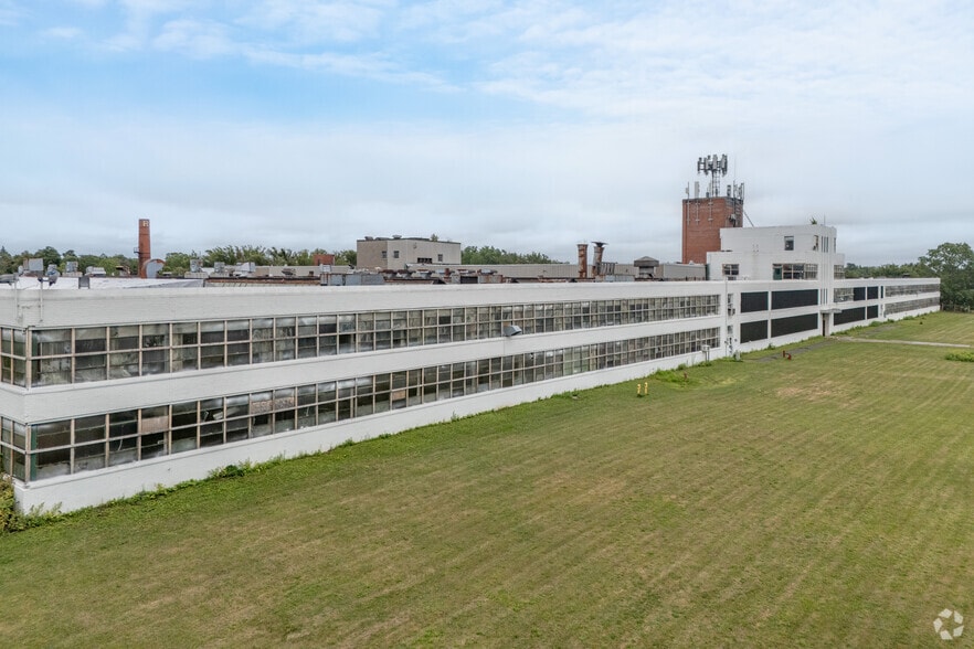 More Photos Of 203 Eggert Rd, Buffalo Warehouse For Sale