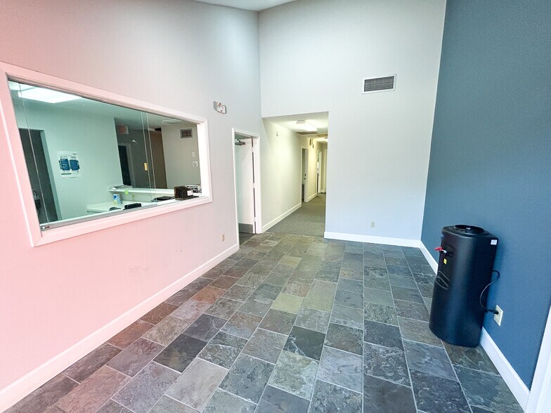 More Photos Of 3512 Godwin Ct, Mobile Medical For Sale