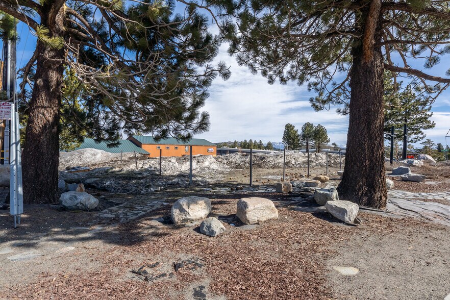 More Photos Of 283 Sierra Manor Rd, Mammoth Lakes Freestanding For Sale