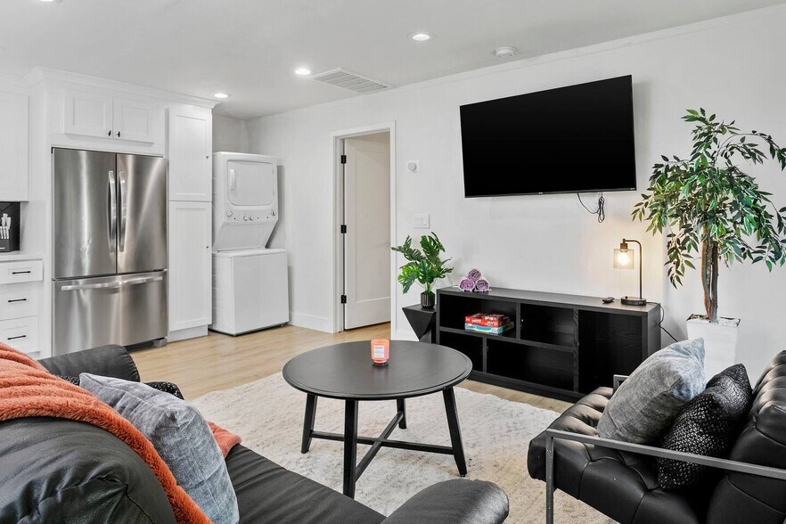 More Photos Of 3139 N 40th St, Phoenix Apartments For Sale