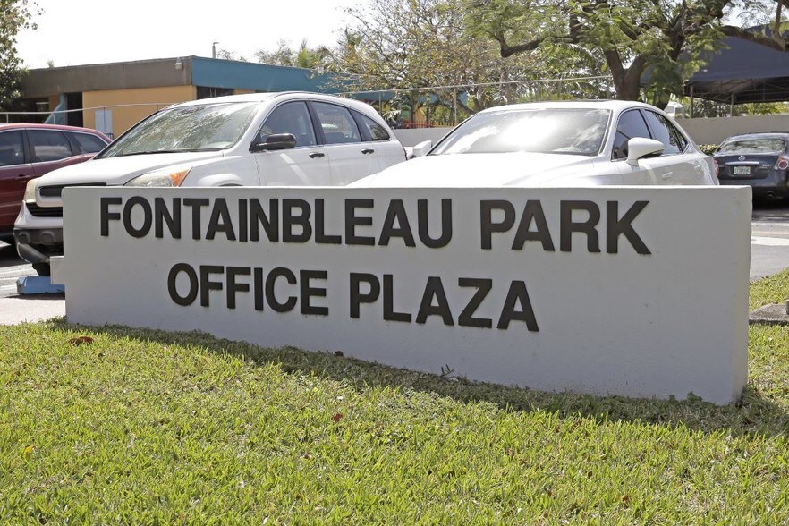 More Photos Of 175 Fontainebleau Blvd, Miami Office For Lease
