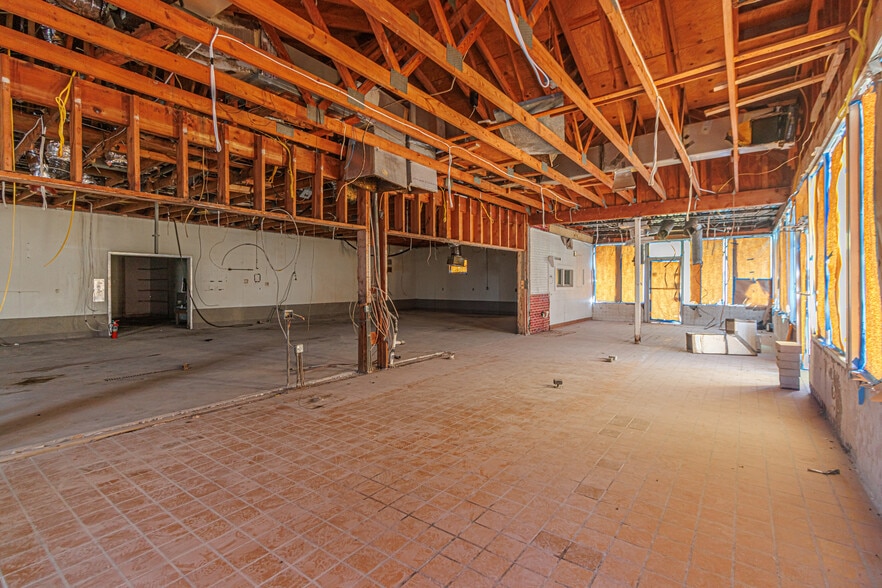 More Photos Of 100 S Kings Hwy, Myrtle Beach Fast Food For Lease