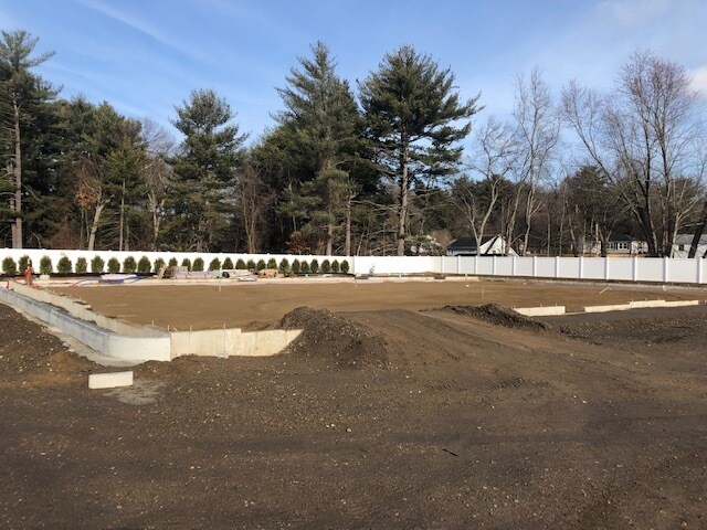 More Photos Of 212 Southampton Rd, Westfield Freestanding For Lease