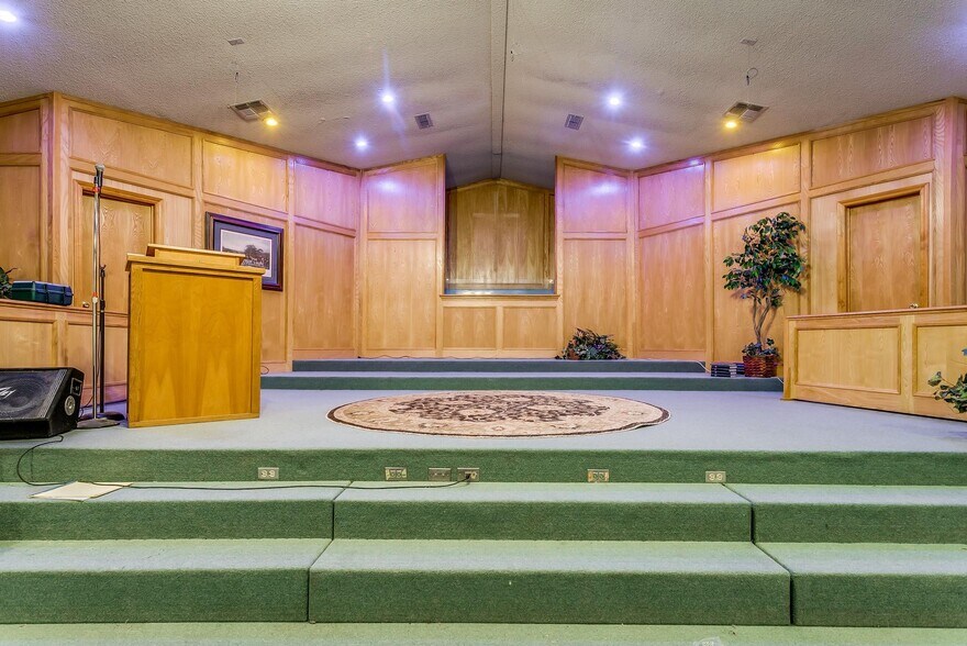 220 W Lipan Dr, Lipan, TX 76462 Religious Facility For Sale
