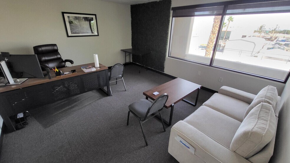 More Photos Of 3326 Ponderosa Way, Las Vegas Warehouse For Lease