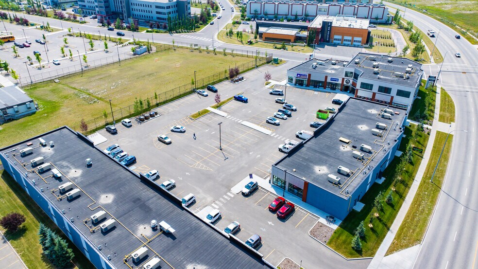 More Photos Of 2 Royal Vista Link NW, Calgary Freestanding For Sale