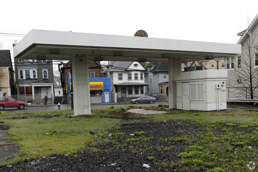 Primary Photo Of 1173 Clinton Ave, Irvington Land For Lease