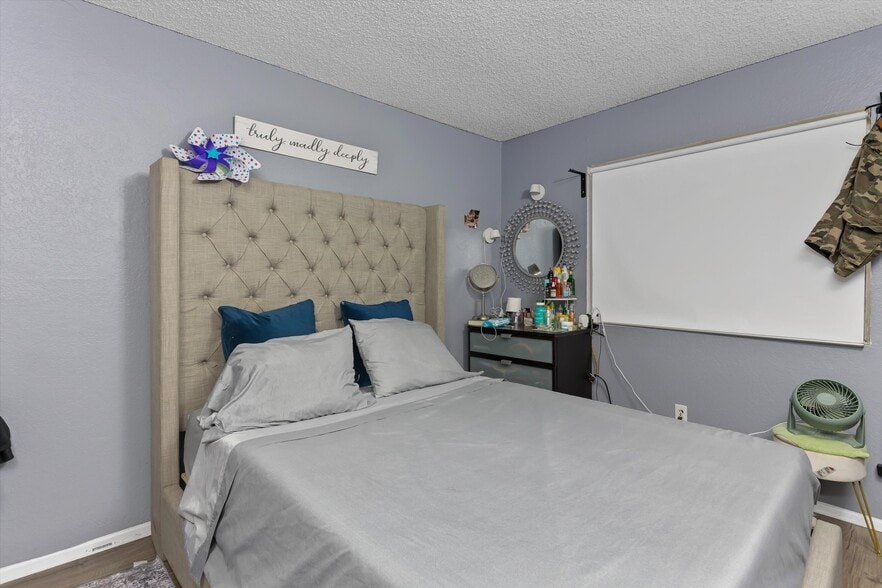 More Photos Of 1140 Oxford Dr, Redlands Apartments For Sale