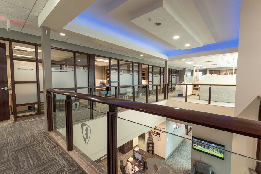 More Photos Of 8 Boulder Blvd, Stony Plain Warehouse For Lease