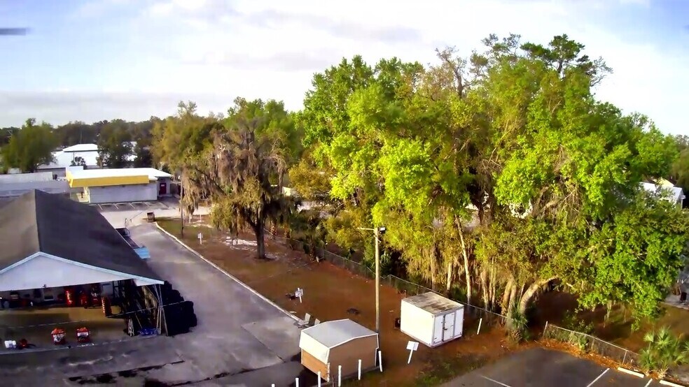 More Photos Of 1095 US Highway 17 S, Bartow Auto Repair For Sale