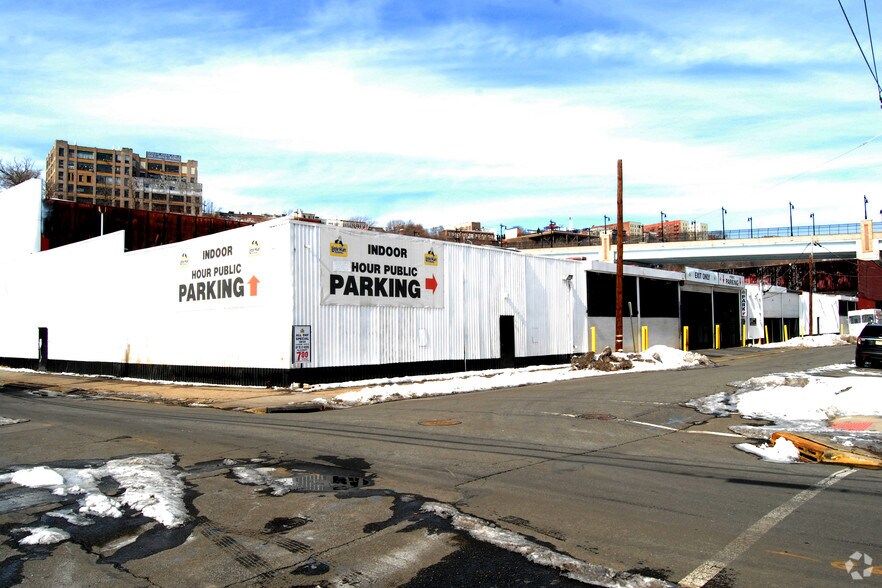 More Photos Of 1300 Jefferson St, Hoboken Parking Garage For Lease