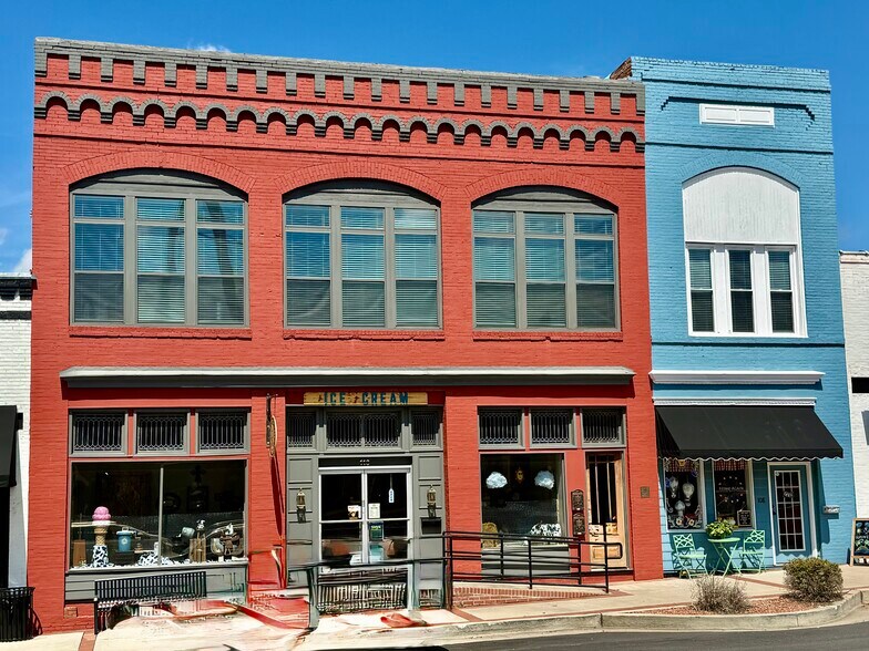 Primary Photo Of 108 N Jefferson Ave, Eatonton Storefront Retail Office For Sale