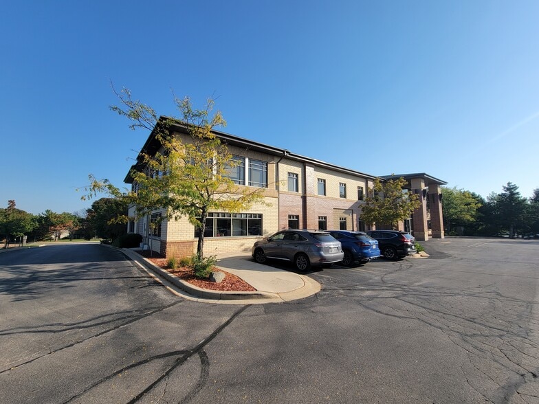 More Photos Of 12555 W National Ave, New Berlin Medical For Lease