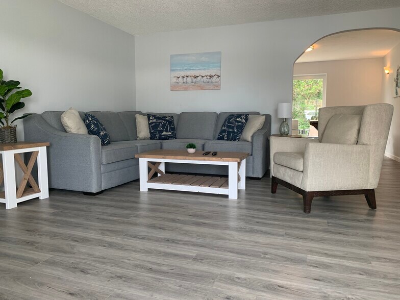 More Photos Of 1708 S Atlantic Ave, New Smyrna Beach Hotel For Sale